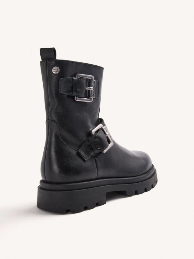 Botas em Pele com Fecho de Correr