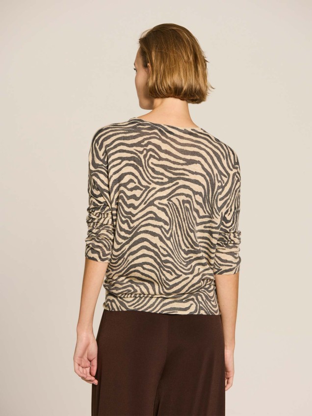 Camisola com Decote Rente e Padrão Animal Print