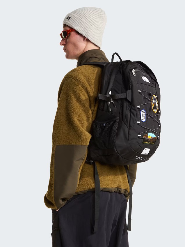 Mochila Borealis Classic com Emblemas