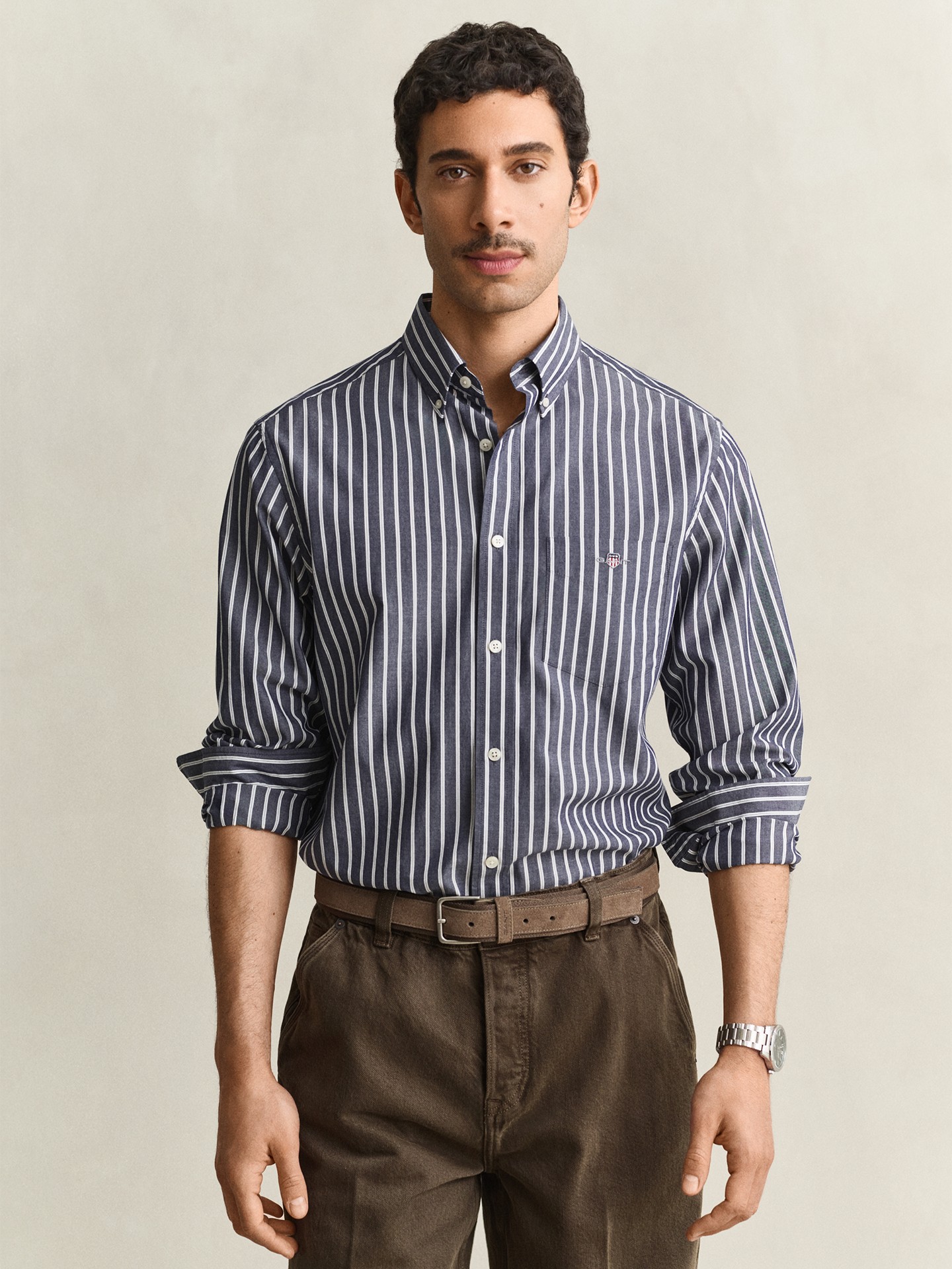 Camisa Regular Fit às Riscas