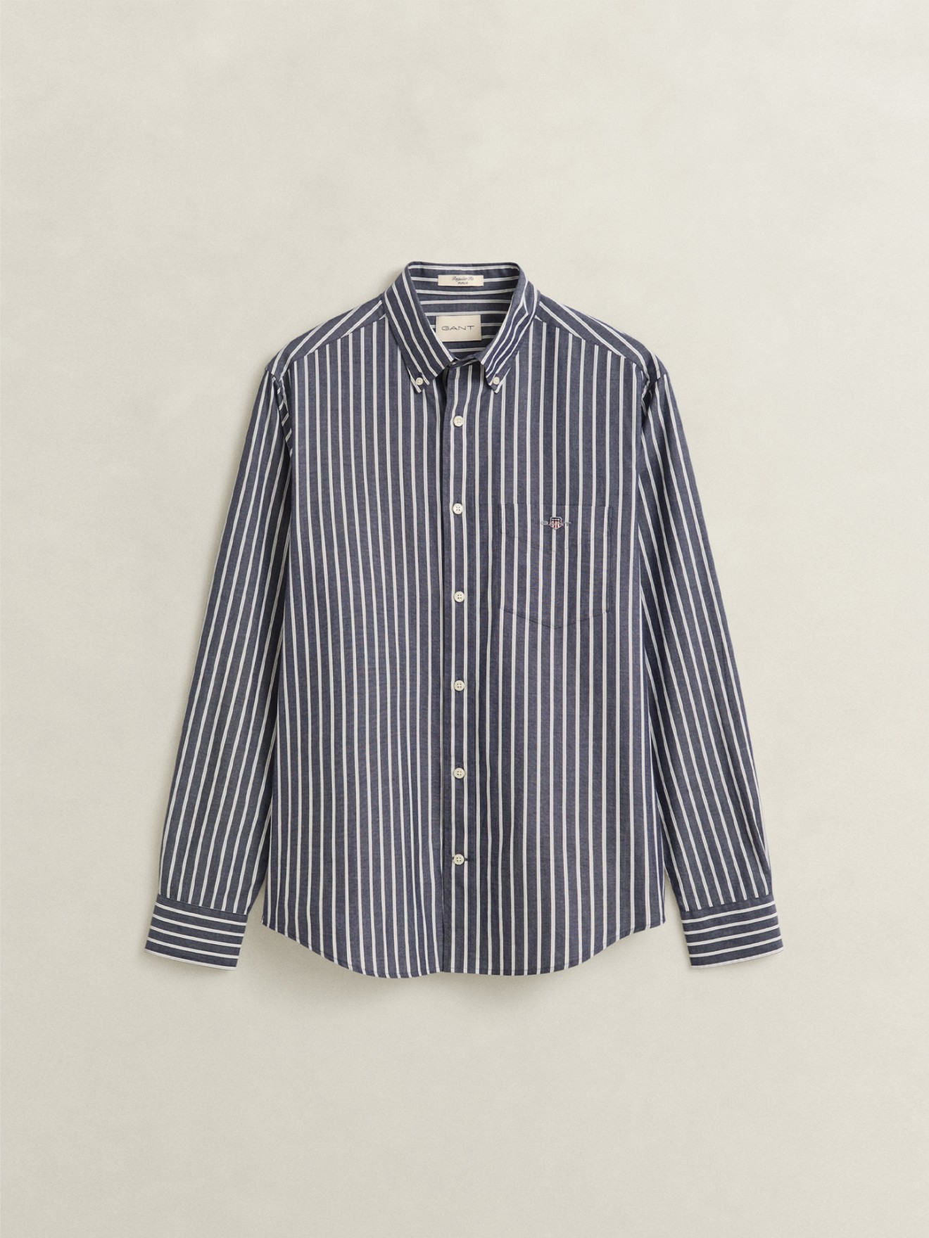 Camisa Regular Fit às Riscas