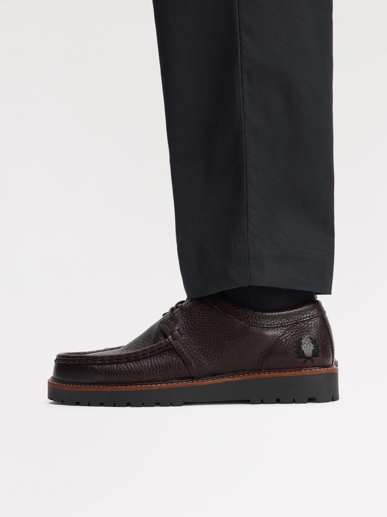 Sapatos com Atacadores B3435
