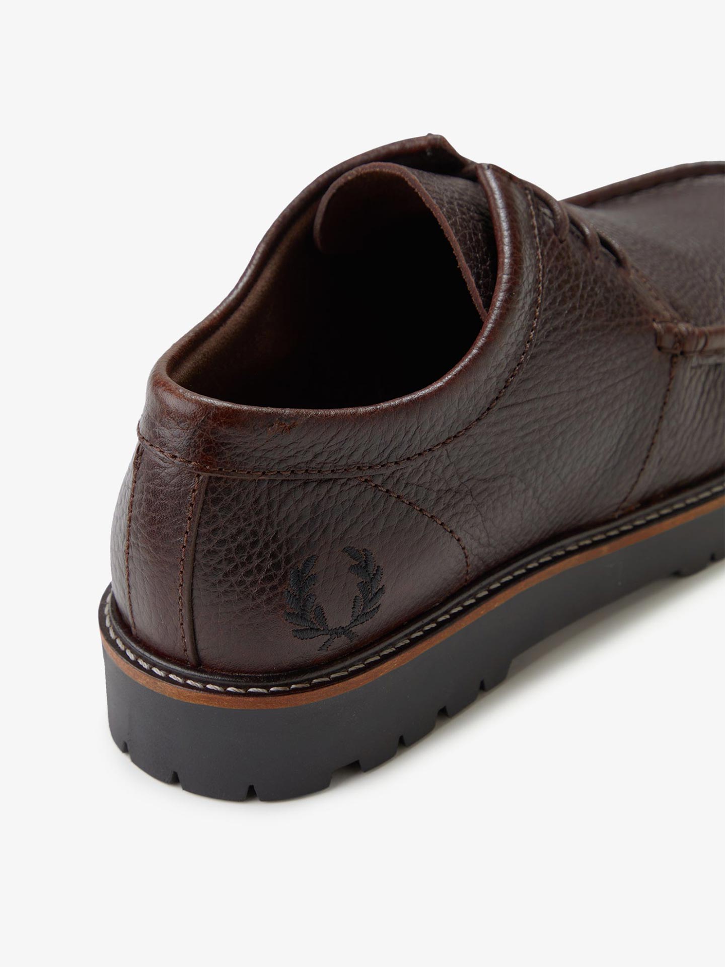Sapatos com Atacadores B3435
