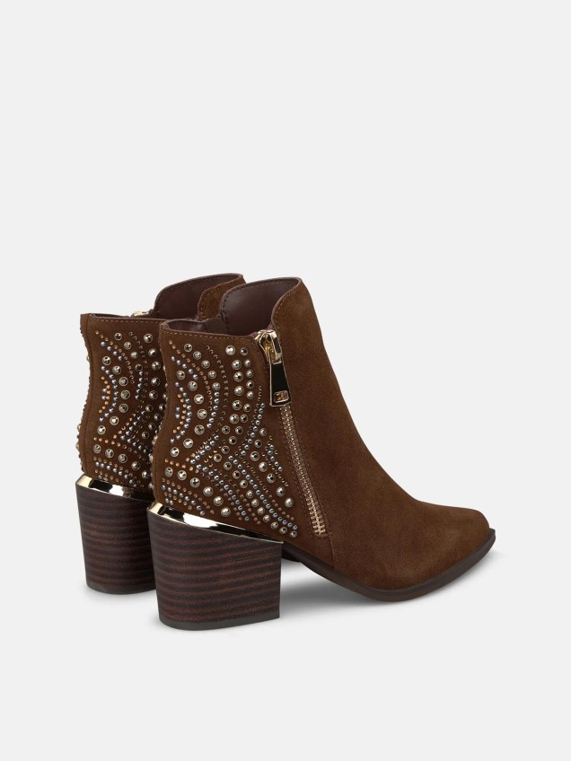 Botins com Tacão de Bloco