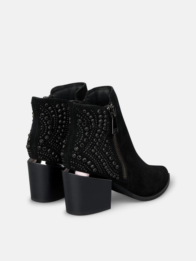 Botins com Tacão de Bloco