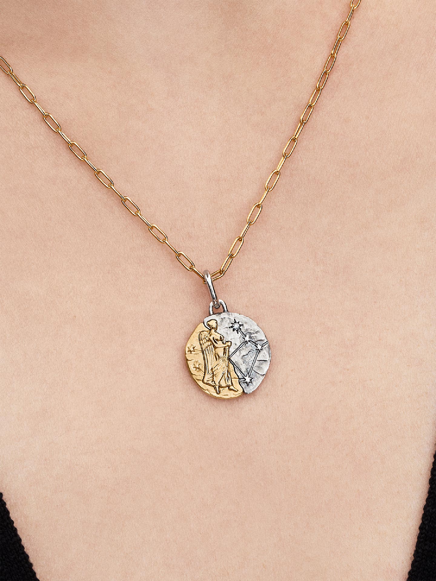 Conta Medalhão Zodíaco Virgem