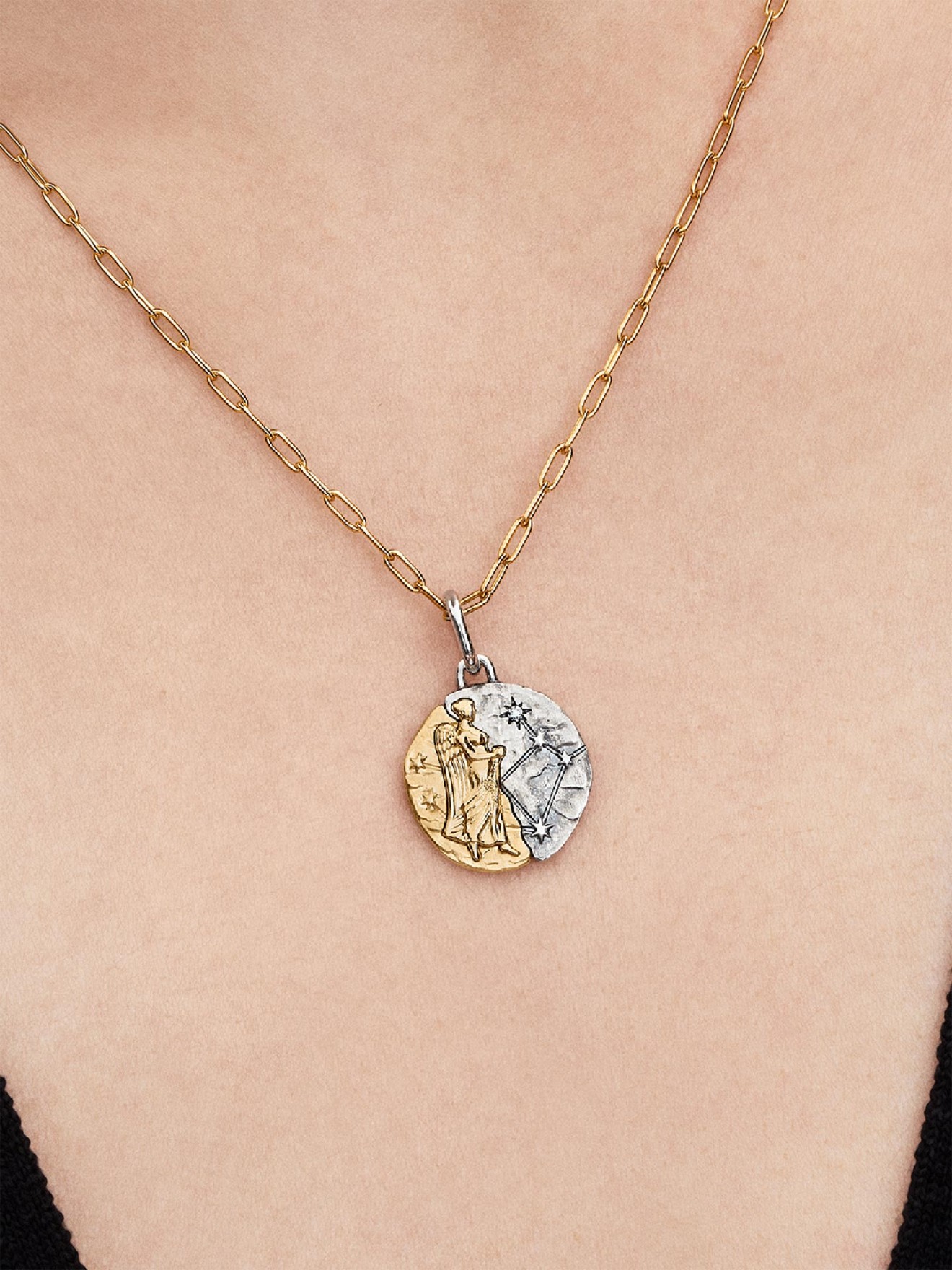 Conta Medalhão Zodíaco Virgem