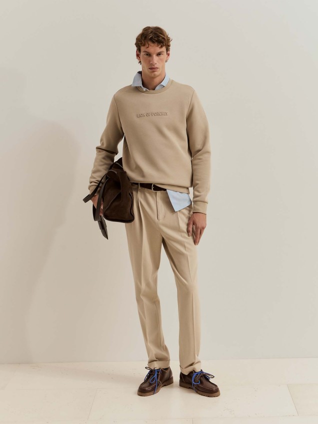 Sweatshirt com Logótipo em Relevo