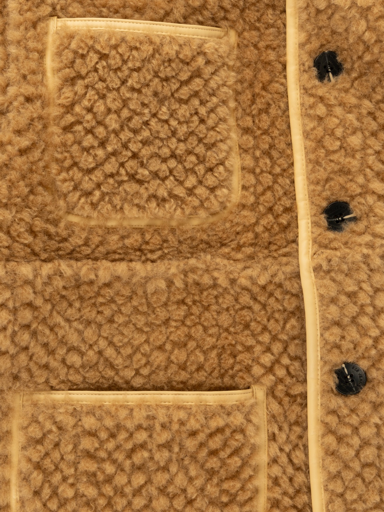 Casaco Reversível com Efeito Shearling