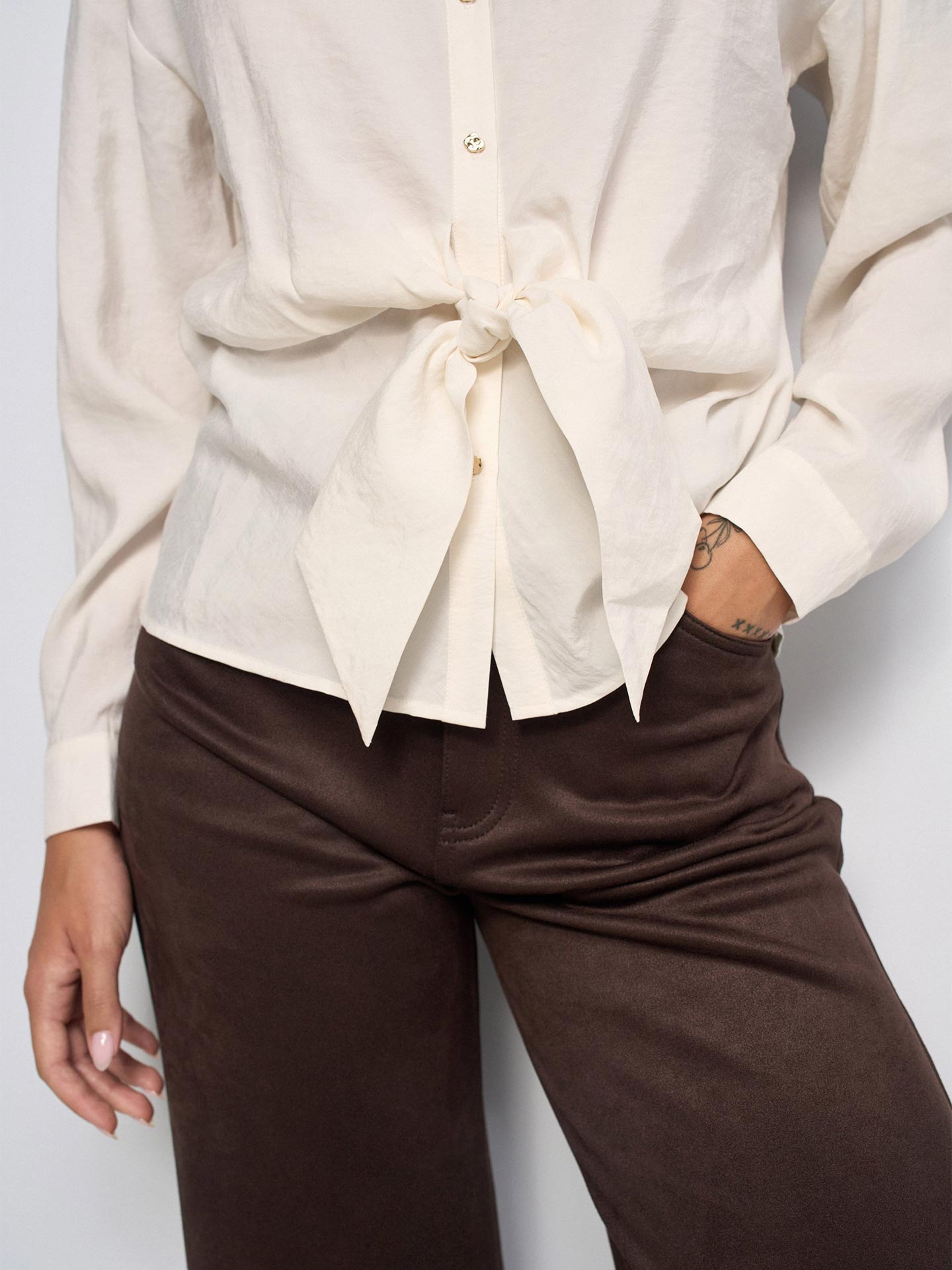 Camisa Regular Fit com Laço