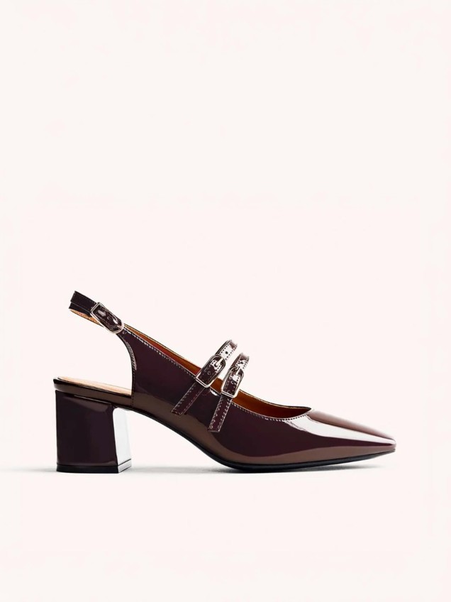 Sapatos Mary-Janes com Efeito Verniz