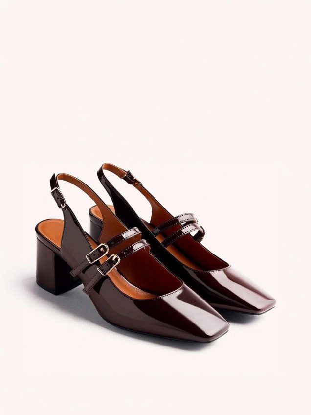 Sapatos Mary-Janes com Efeito Verniz