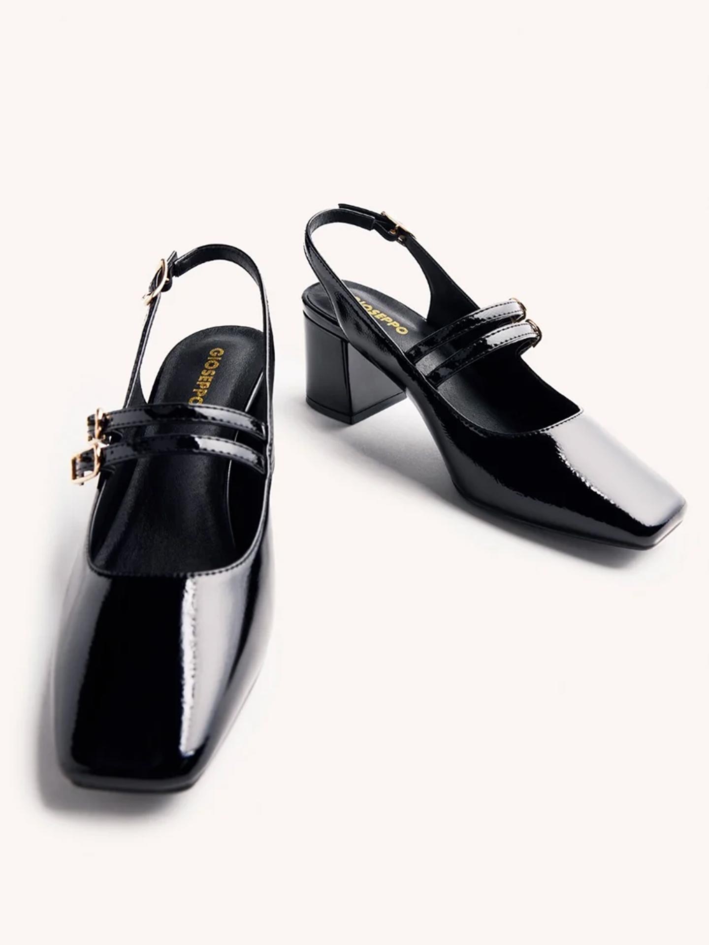 Sapatos Mary-Janes com Efeito Verniz