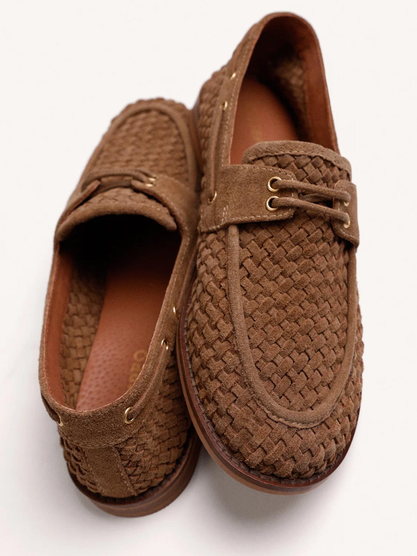 Mocassins Náuticos em Pele Trançada