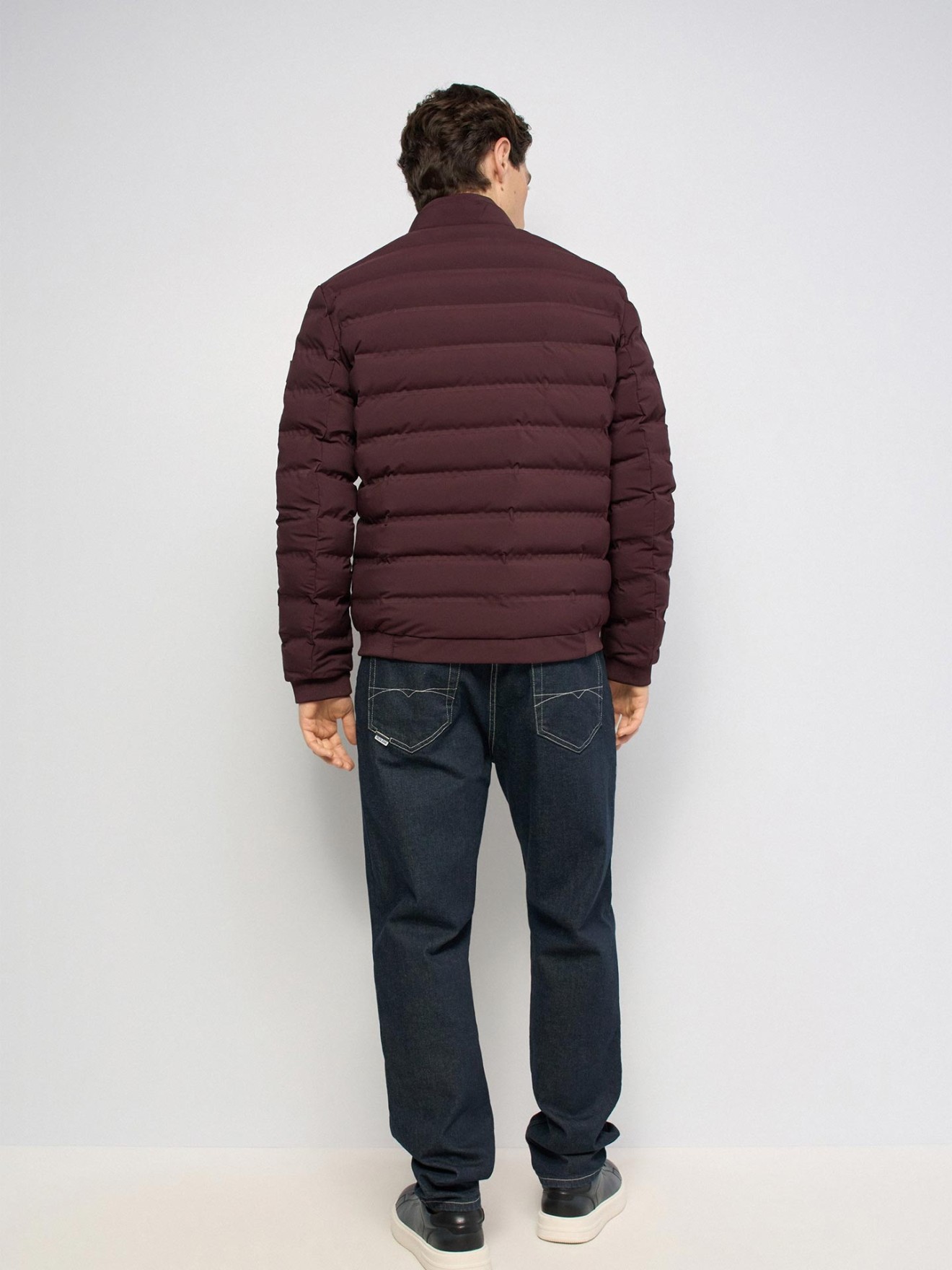 Casaco Puffer Regular Fit com Bolsos