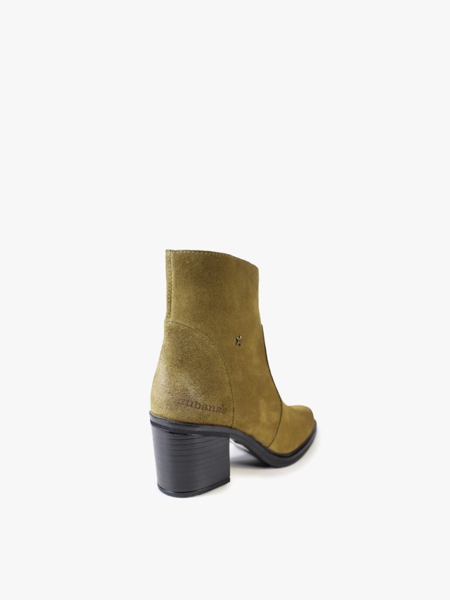 Bota com Salto em Bloco