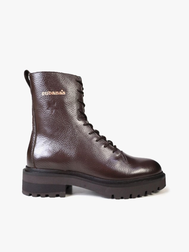 Botas com Atacadores em Pele