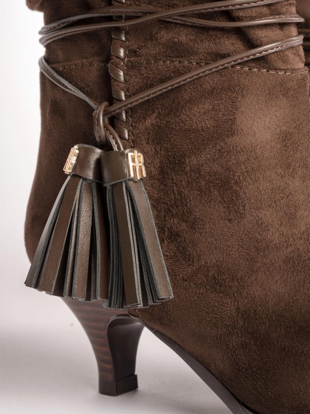 Botins de Biqueira Pontiaguda