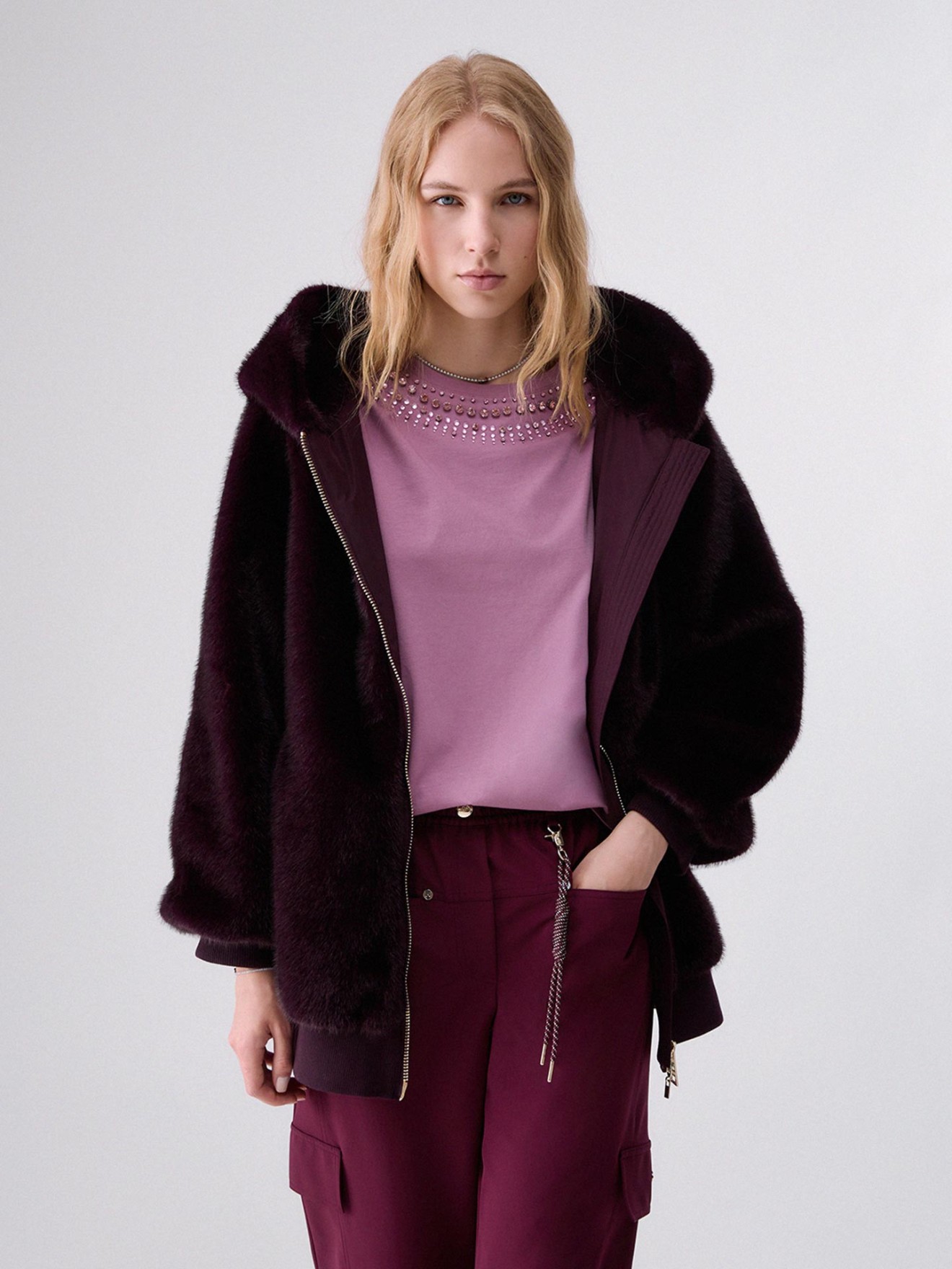 Casaco Oversized com Capuz