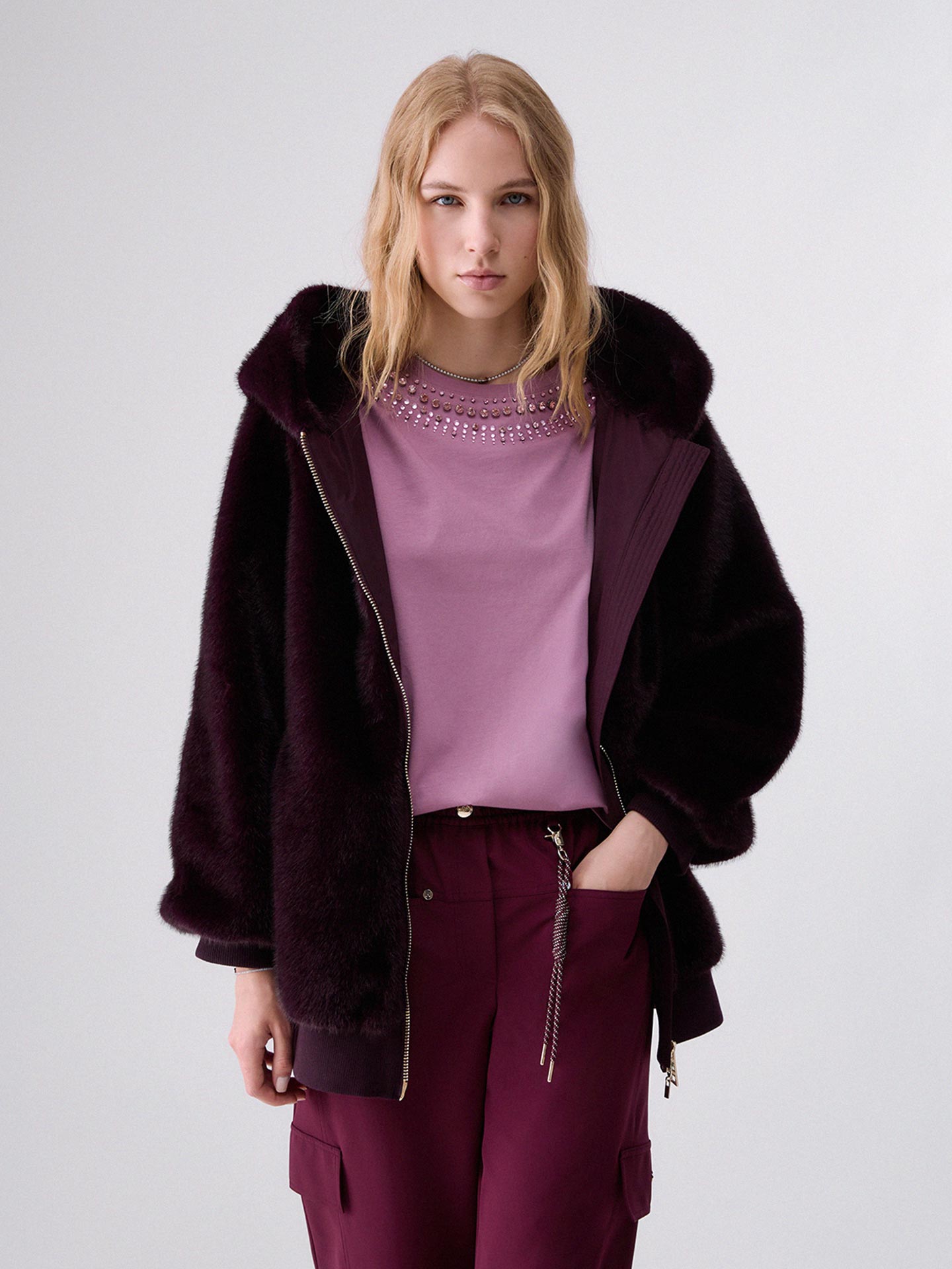 Casaco Oversized com Capuz