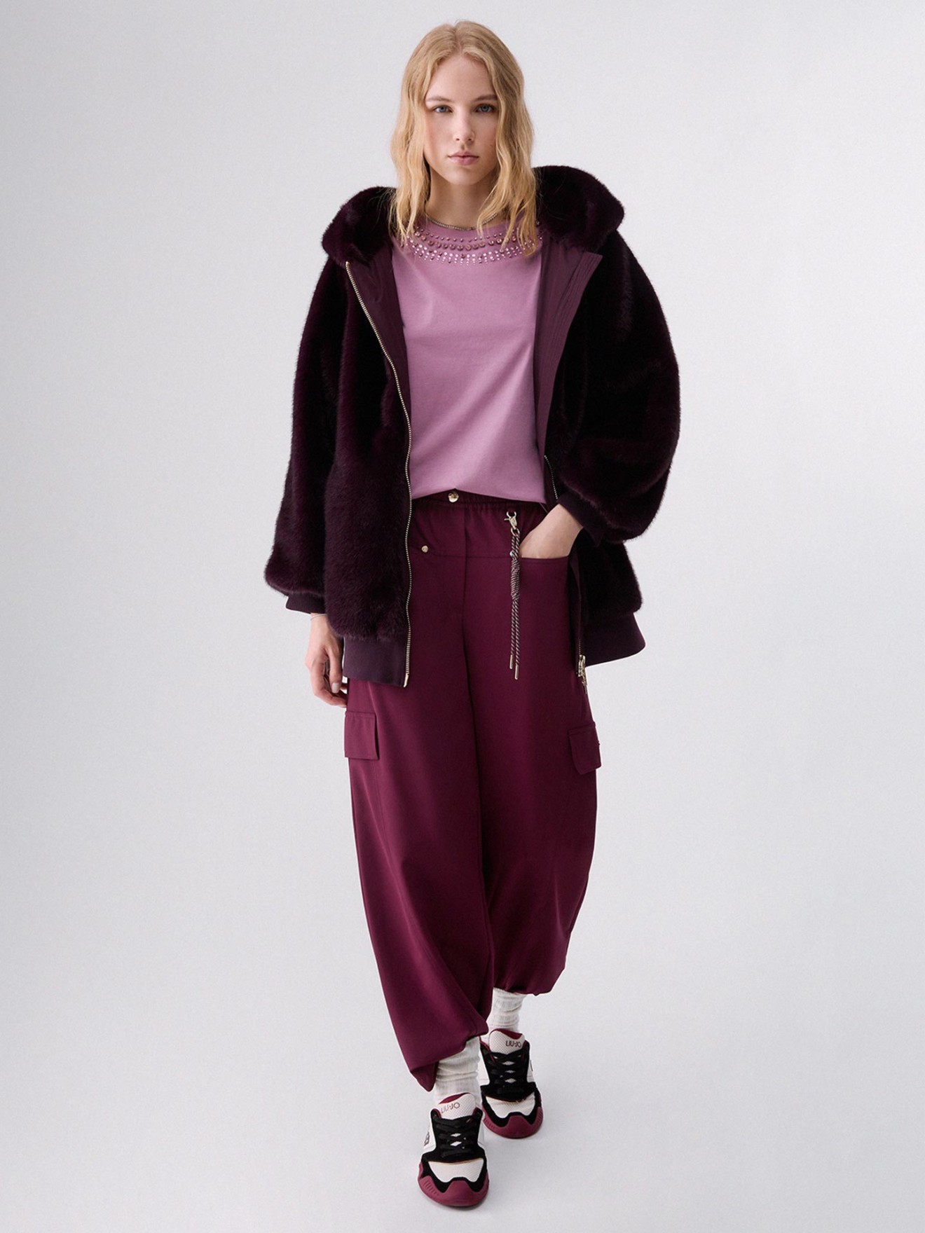 Casaco Oversized com Capuz