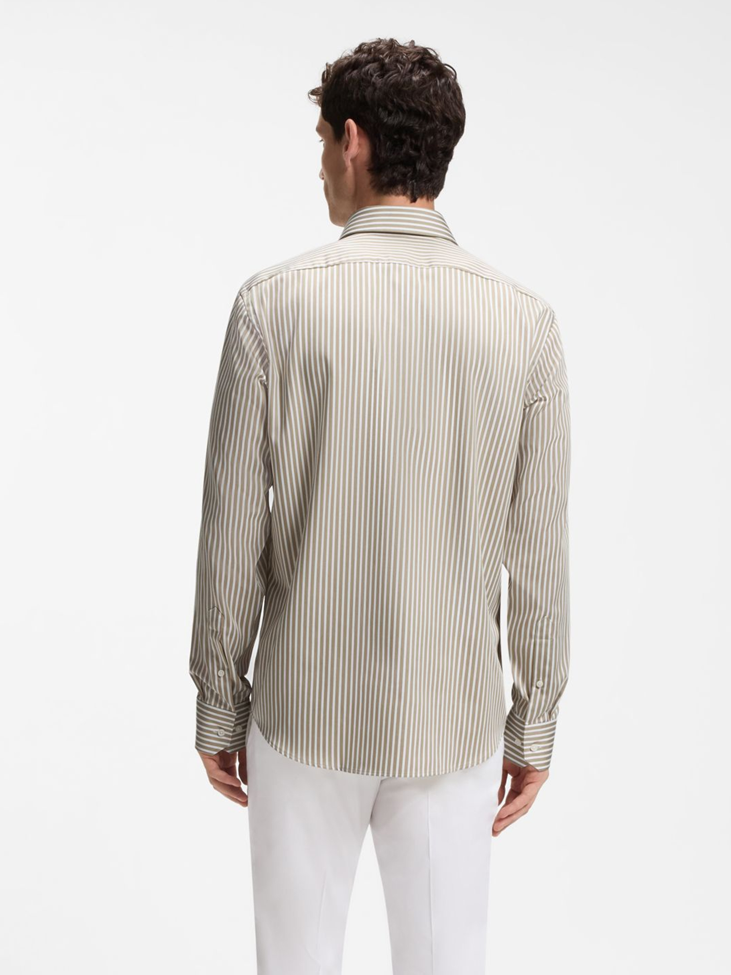 Camisa às Riscas