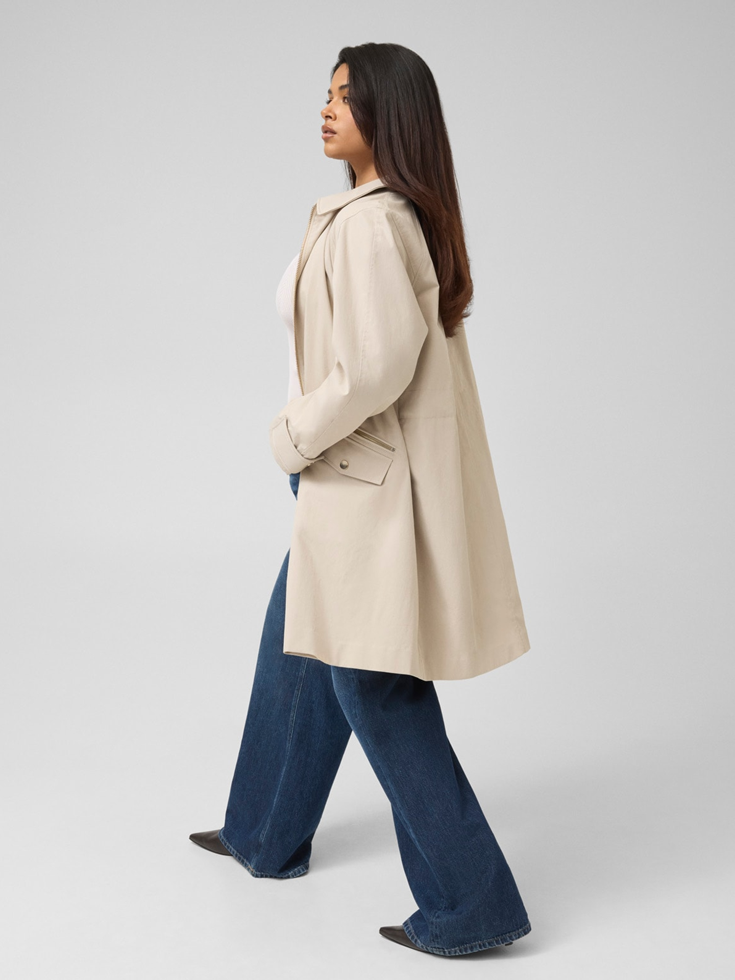Gabardina com Bolsos de Fecho e Aba