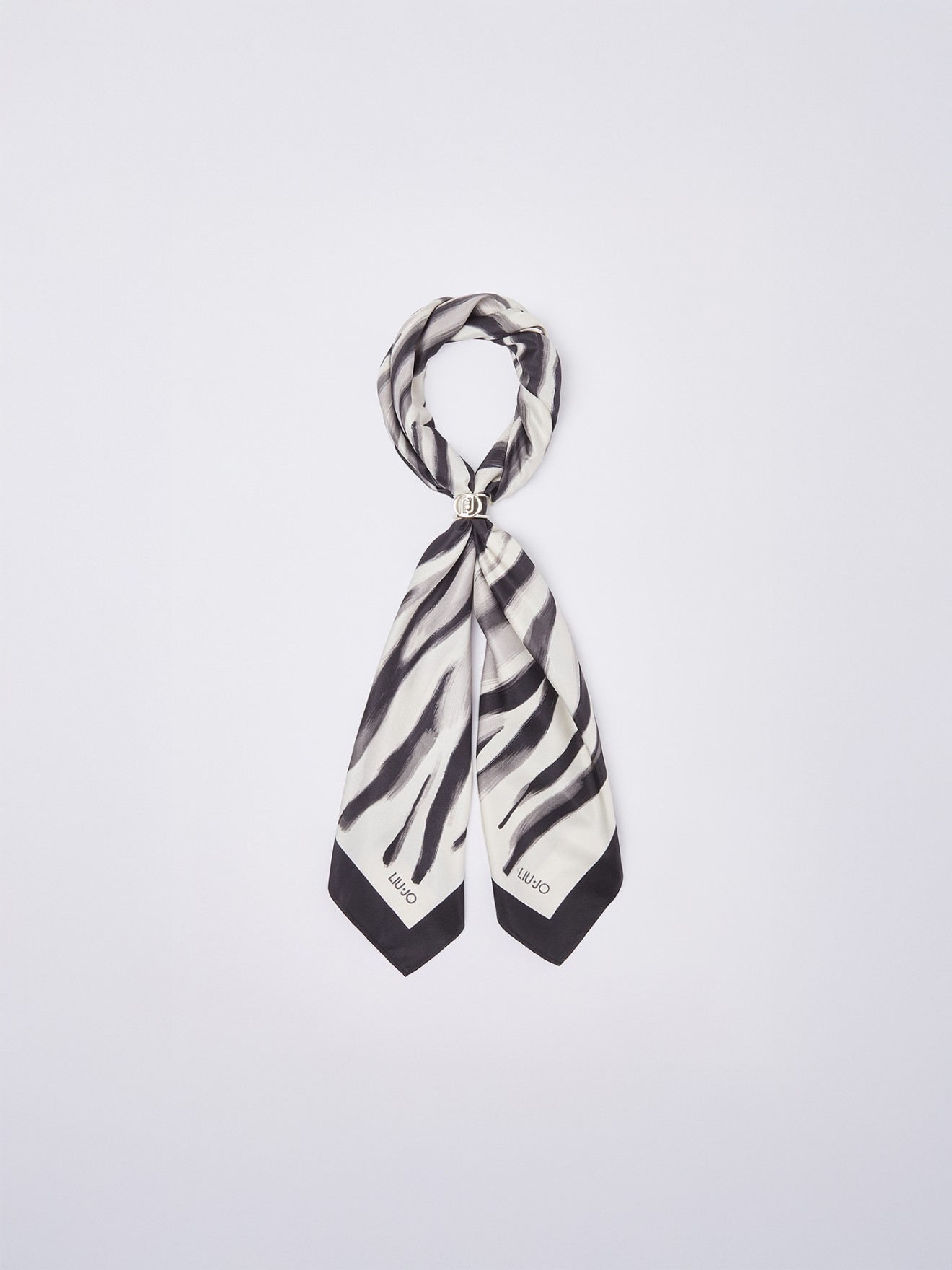 Len�o Quadrado com Animal Print