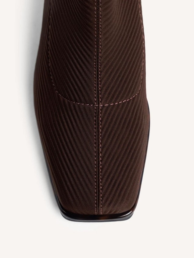 Botins Elásticos com Salto de Bloco