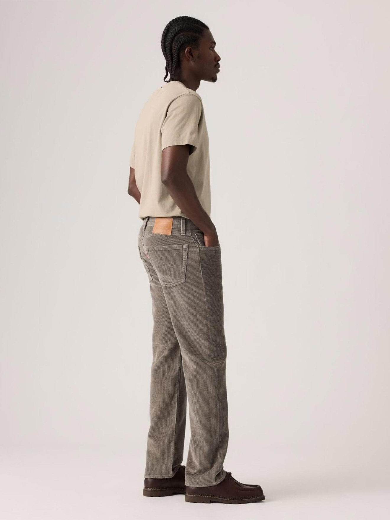 Cal�as 555 Relaxed Straight