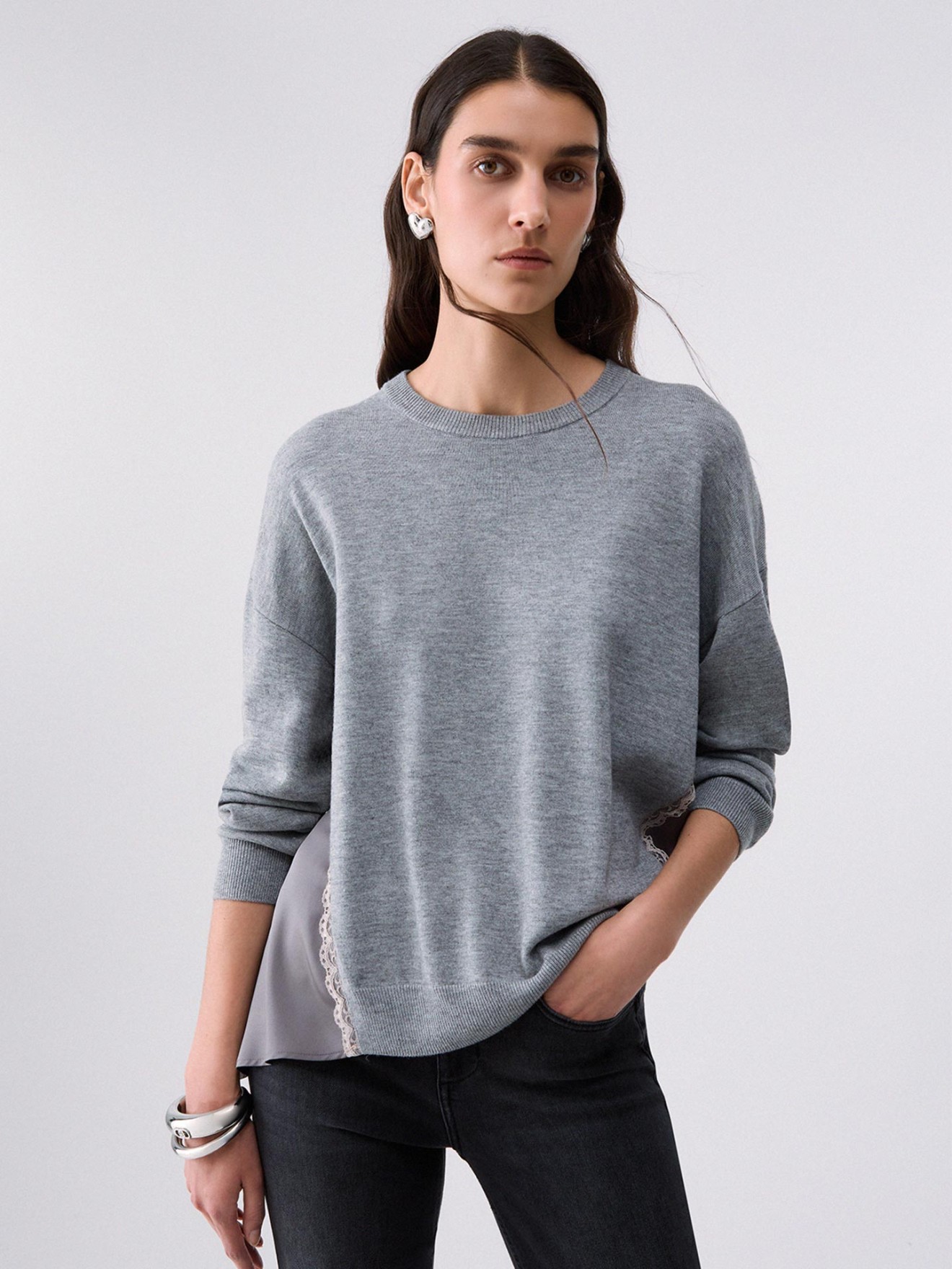 Camisola com Inser��es de Cetim
