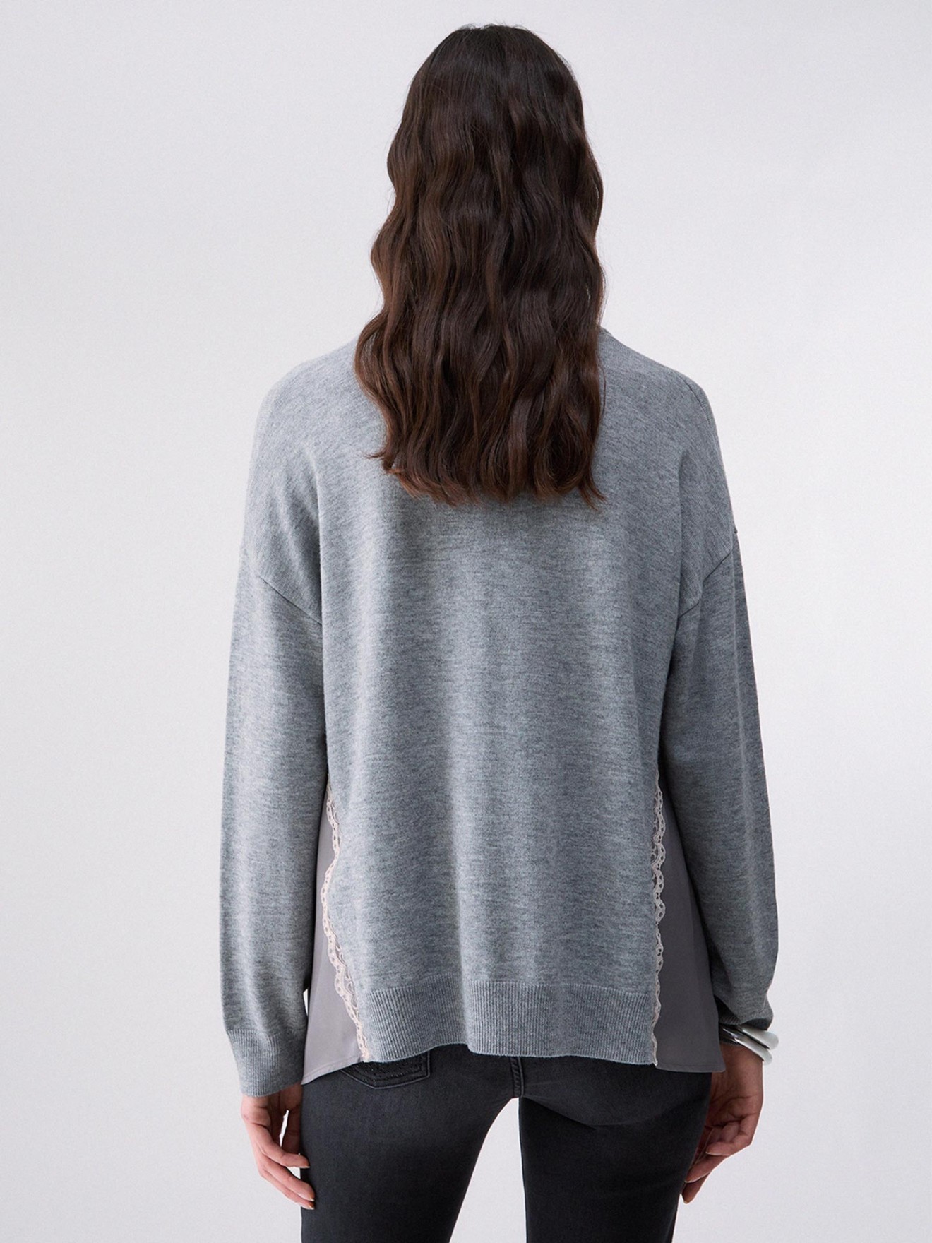 Camisola com Inser��es de Cetim