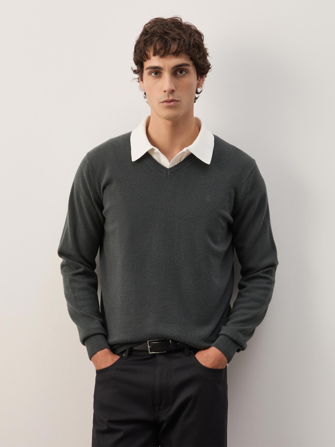 Pullover com Decote em V