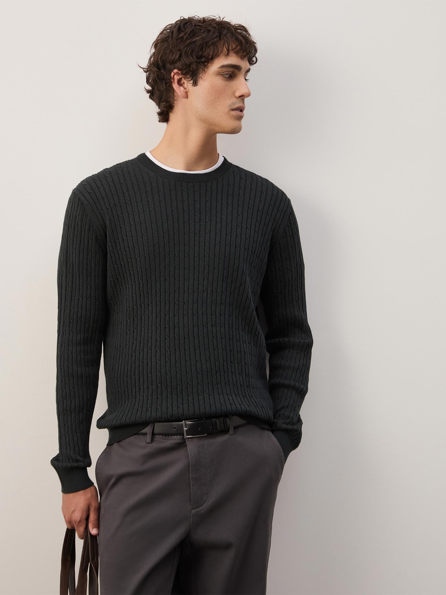 Camisola de Malha Tricotada com Decote Redondo