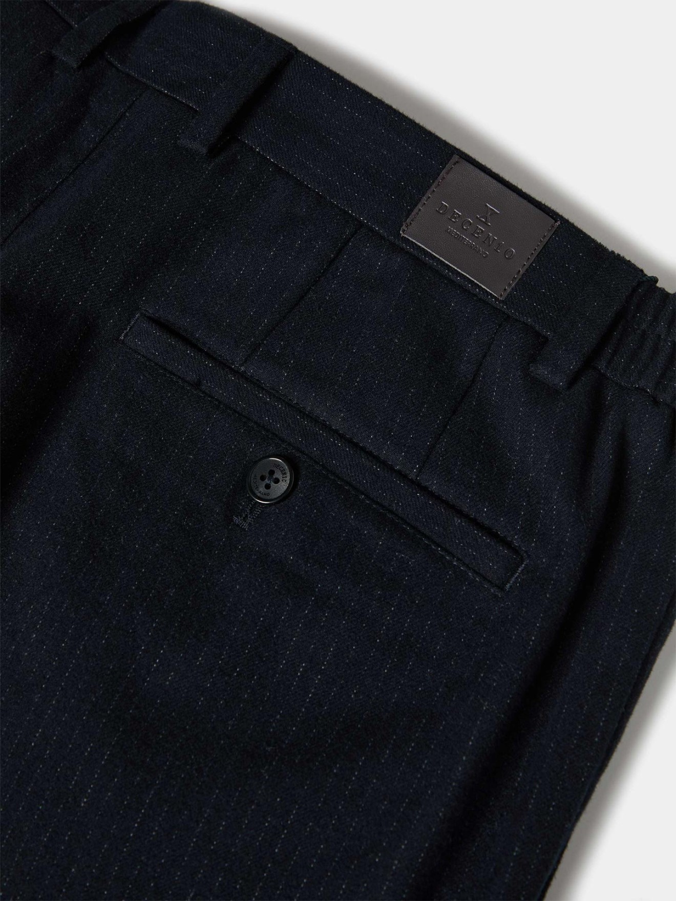Calças Chino Tapered às Riscas