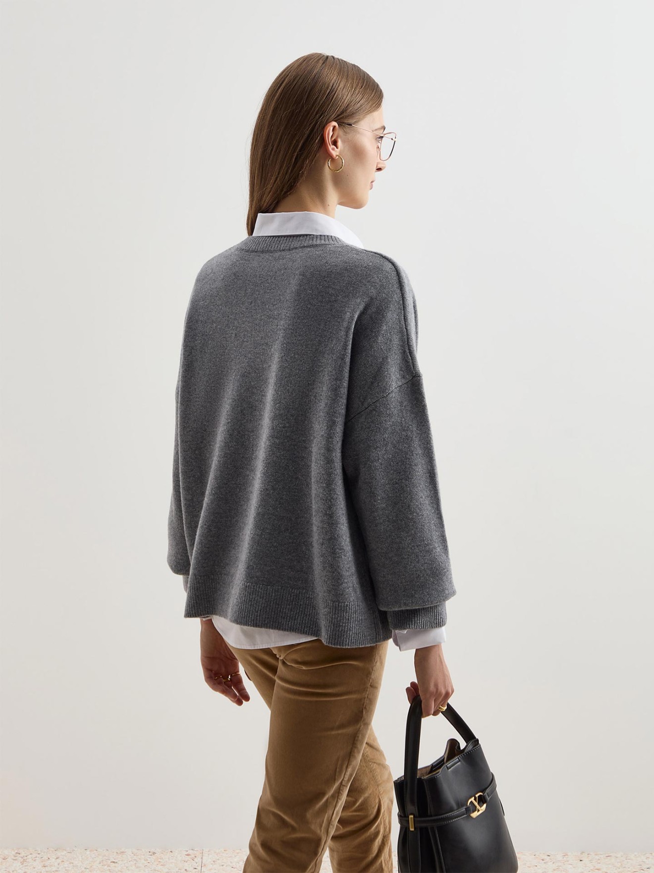 Camisola de Malha em L� com Decote em V