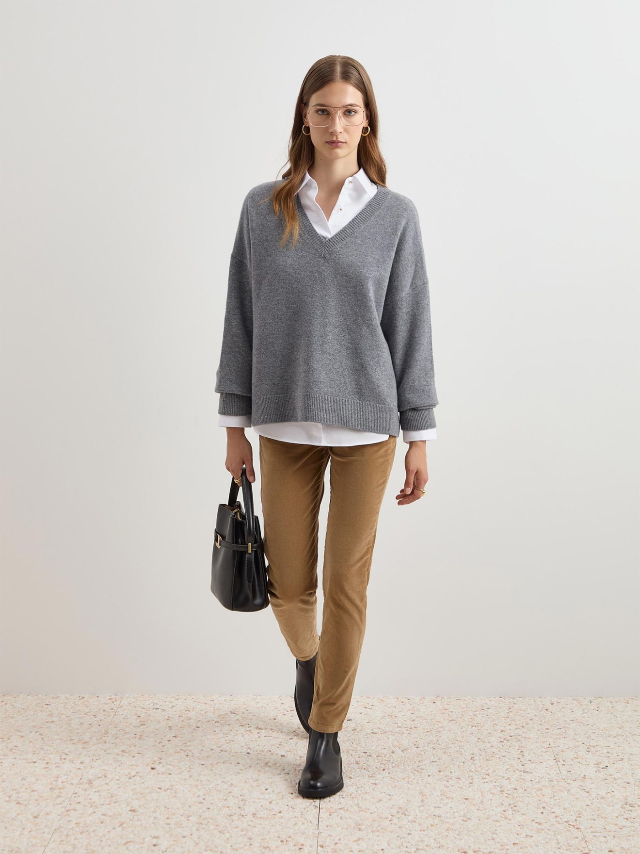 Camisola de Malha em L� com Decote em V