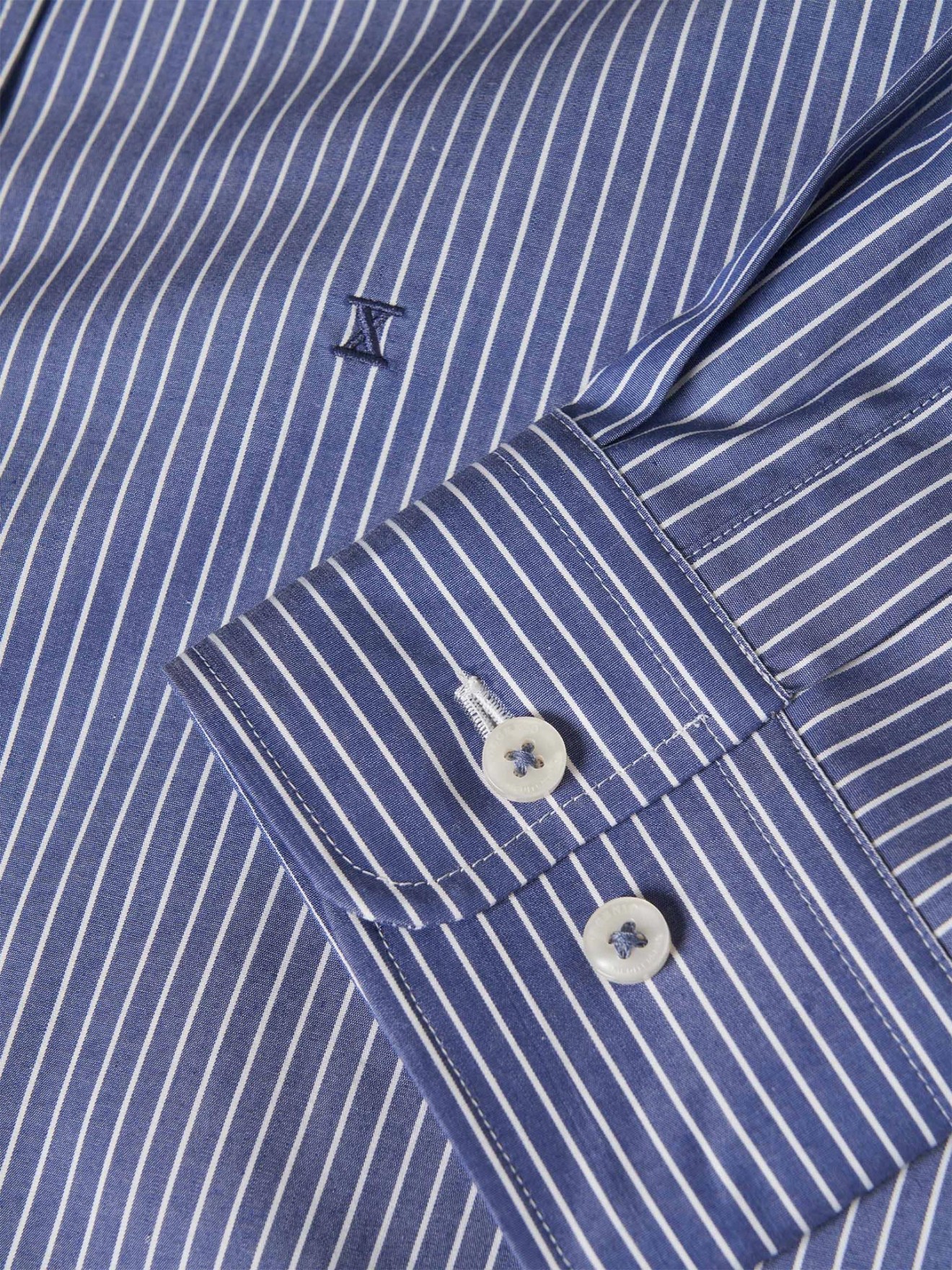 Camisa às Riscas Regular Fit