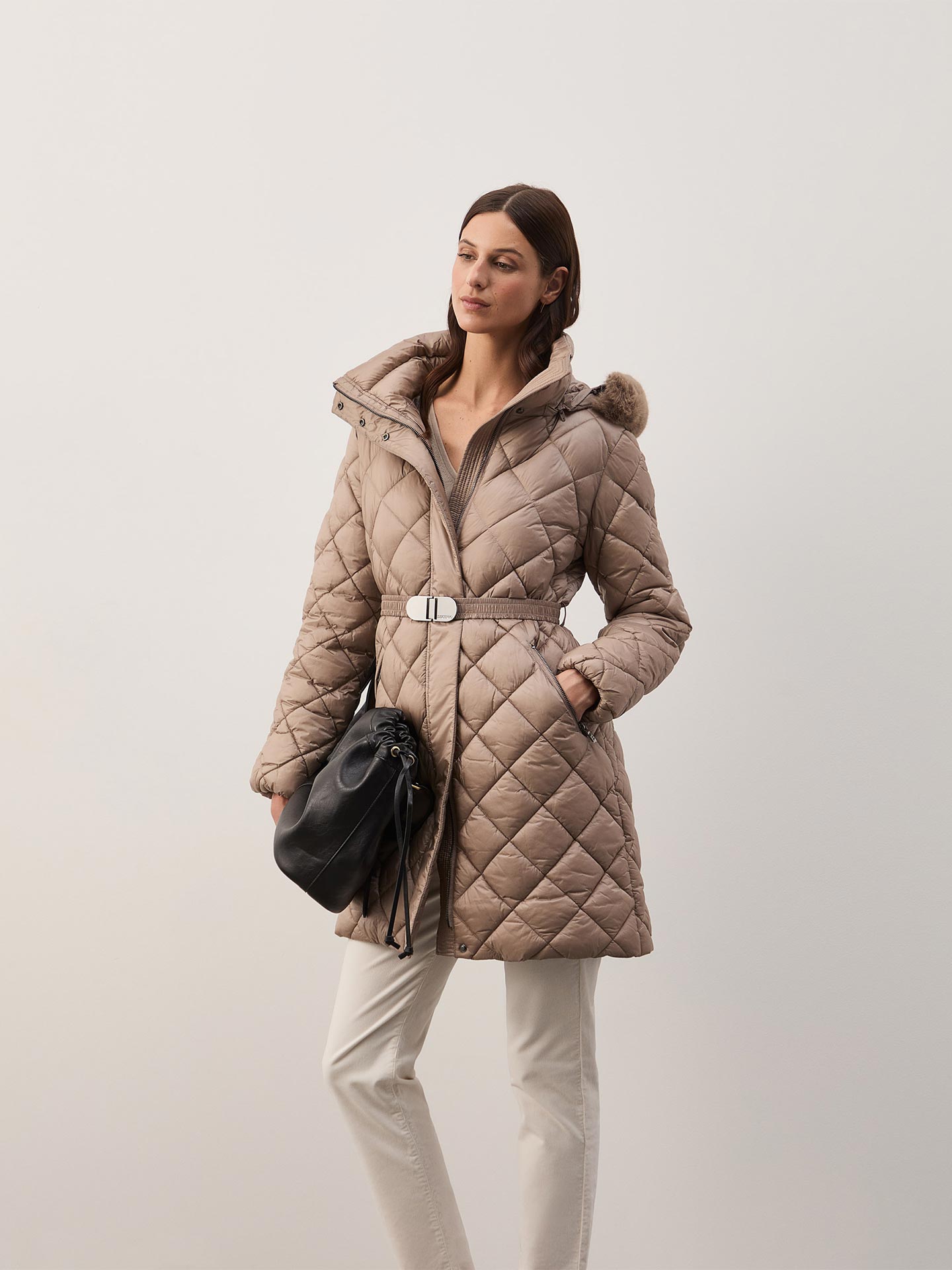 Parka Acolchoada com Capuz e Cinto