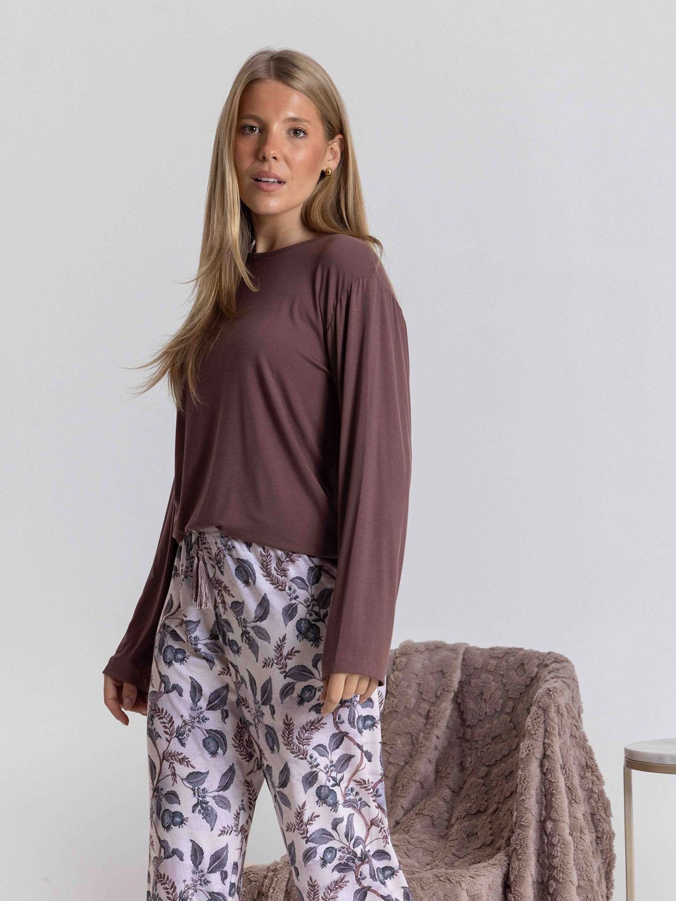 Pijama com Renda nas Costas