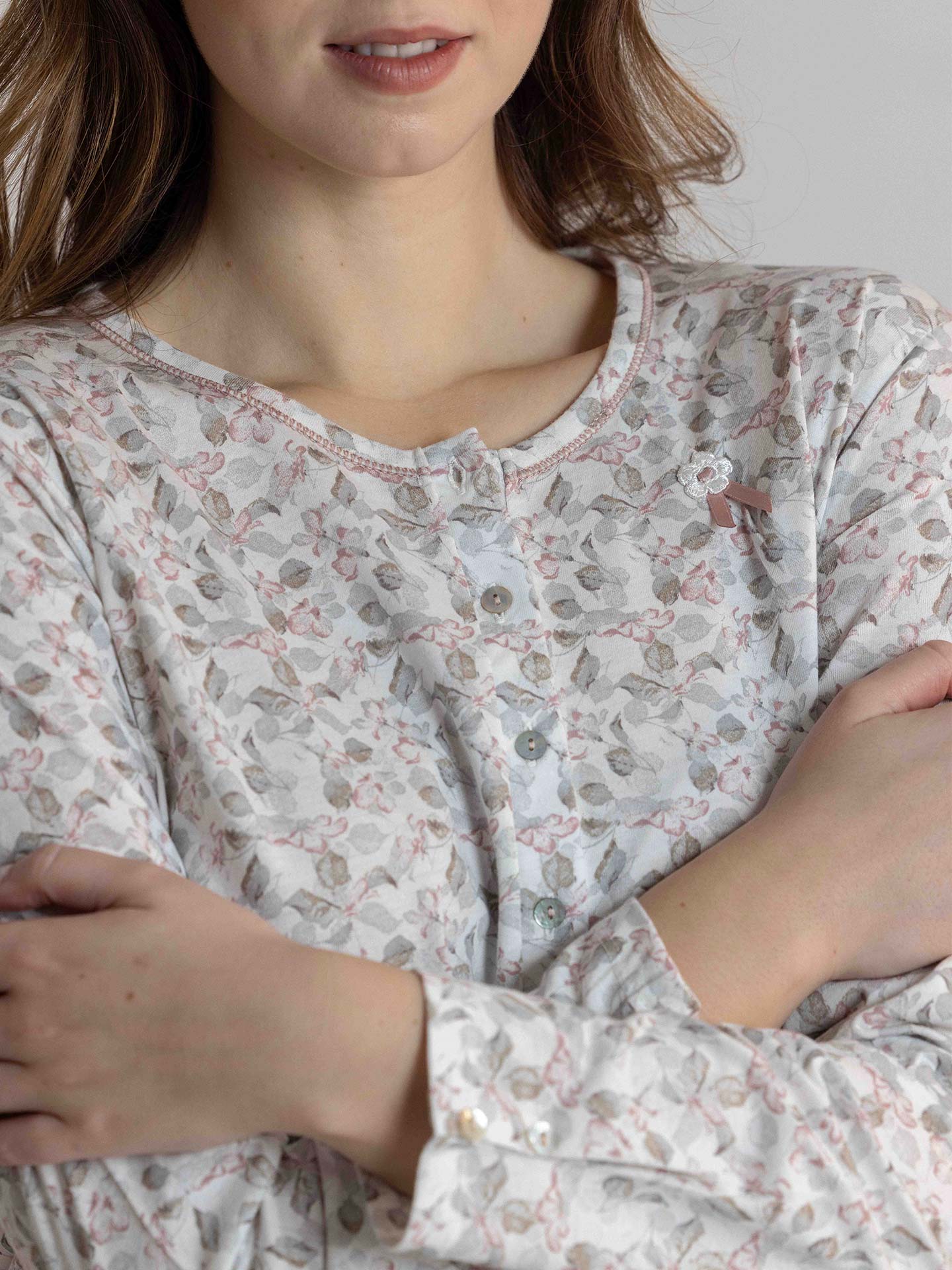 Camiseiro com Padrão Floral