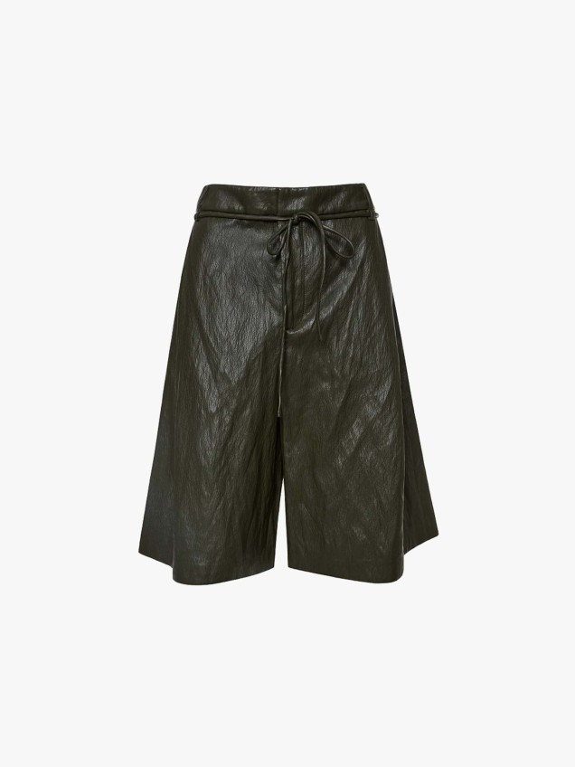 Bermudas com Efeito de Pele