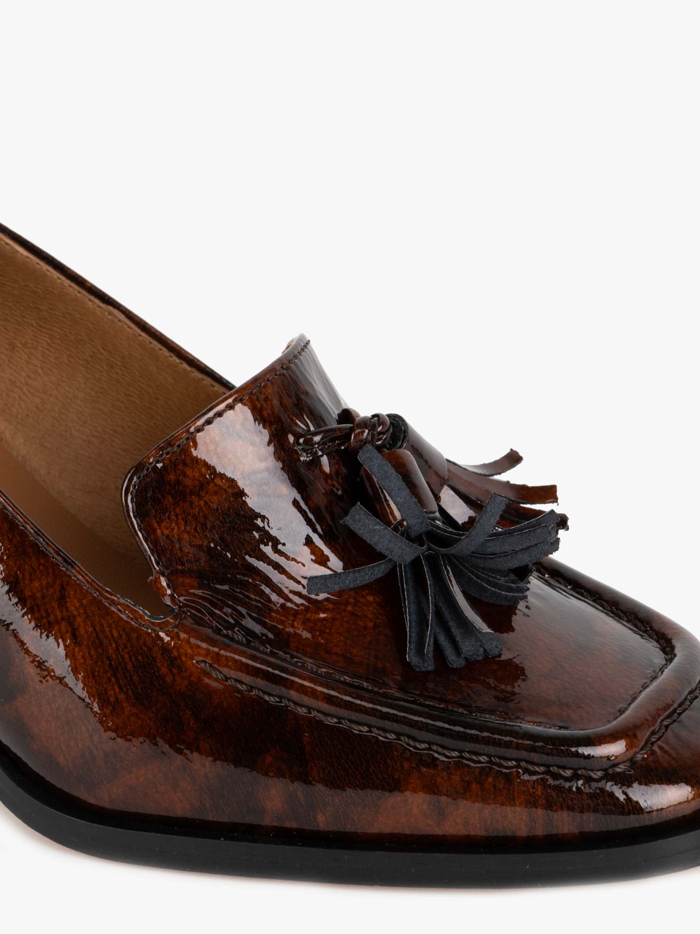 Sapatos de Salto em Pele