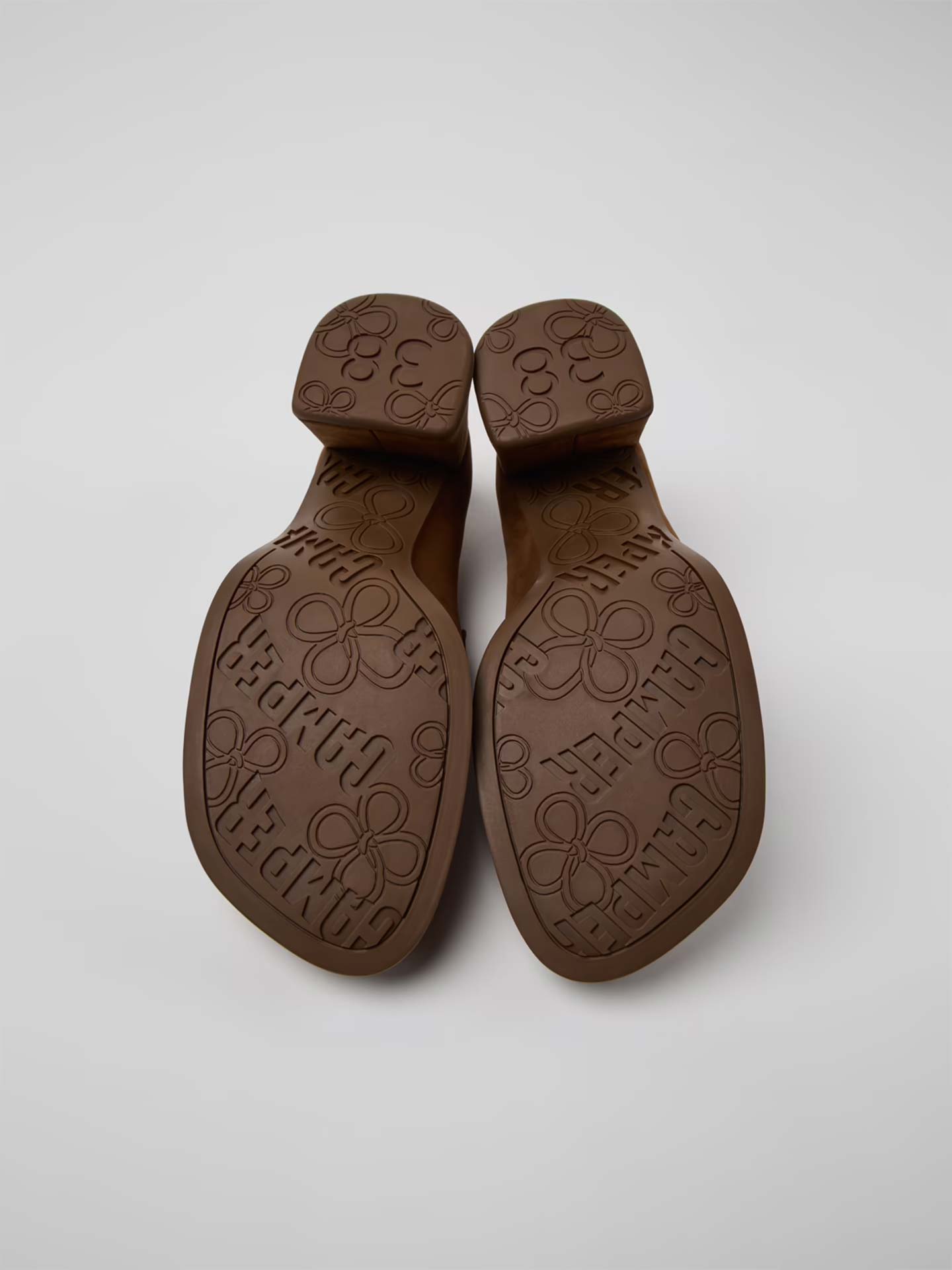 Mocassins em Nobuck Kora