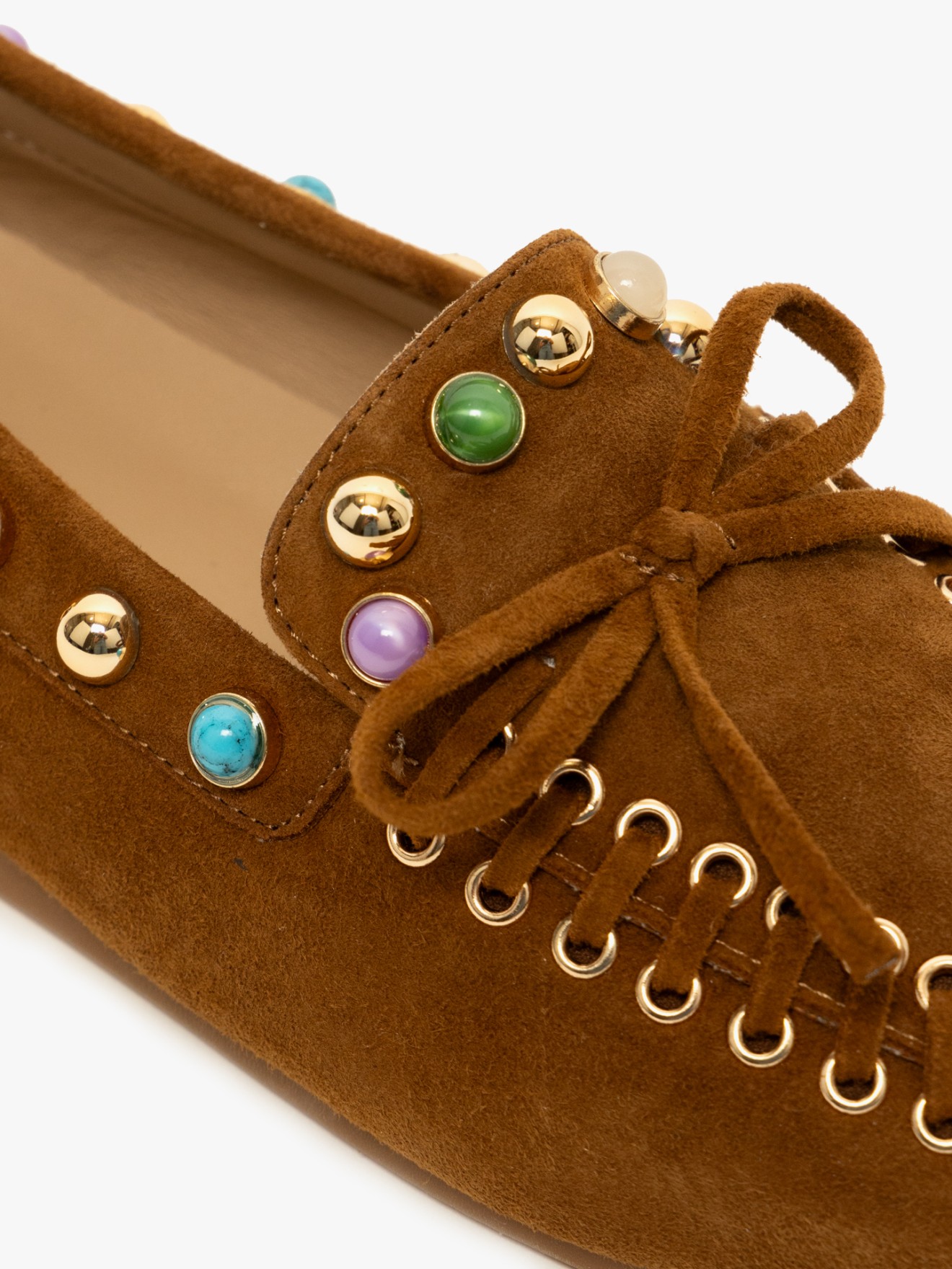 Mocassins em Pele com Tachas