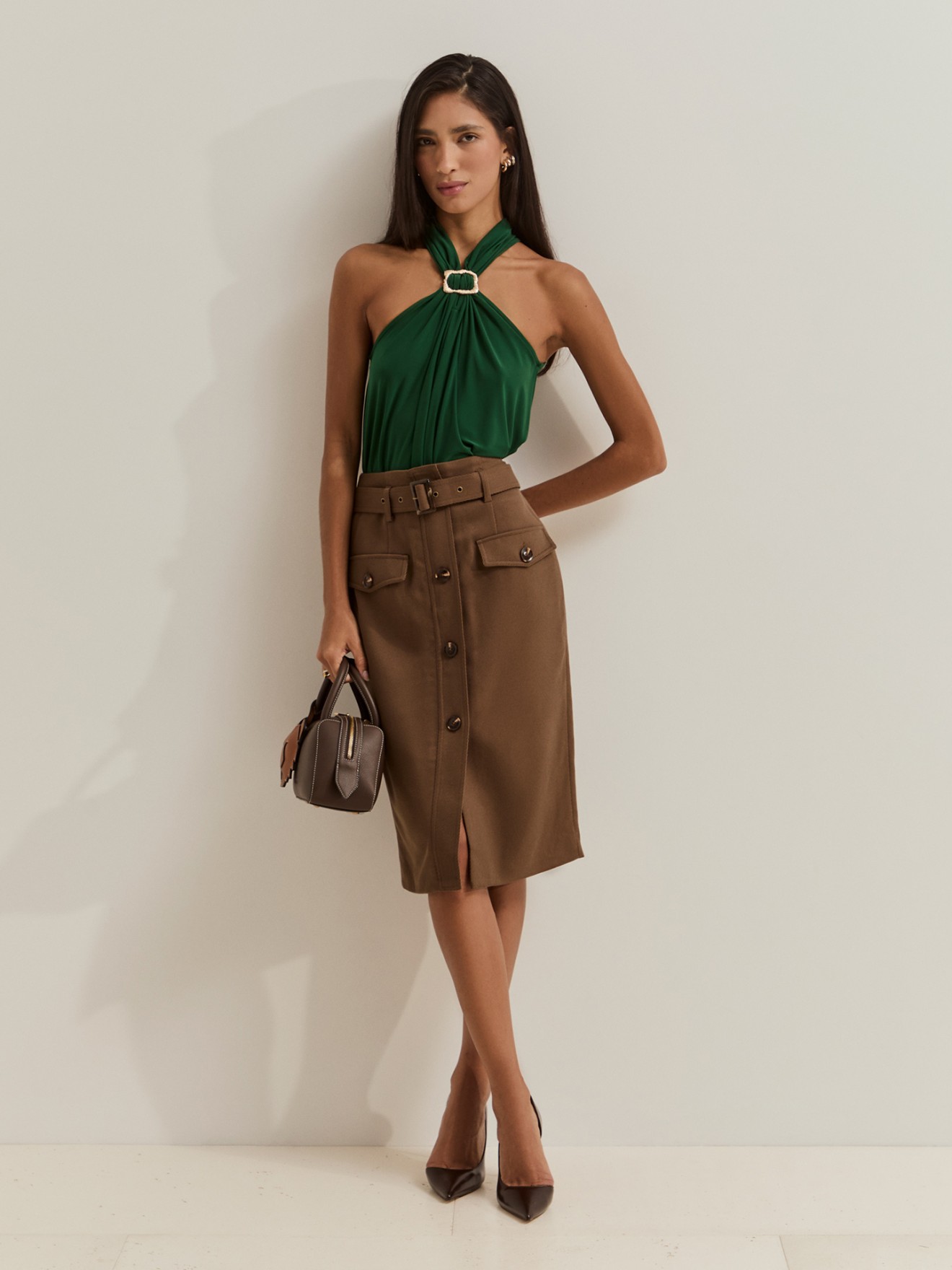 Saia Lápis Midi com Bolsos