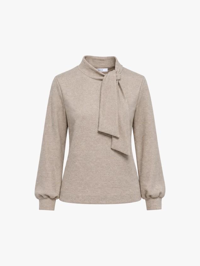 Blusa com Gola Subida e Laço Kim