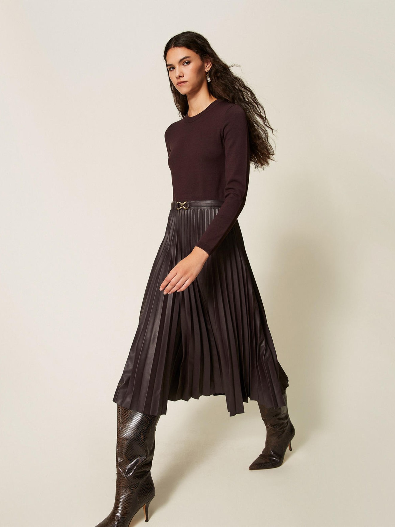 Vestido Comprido de Malha com Efeito Pele