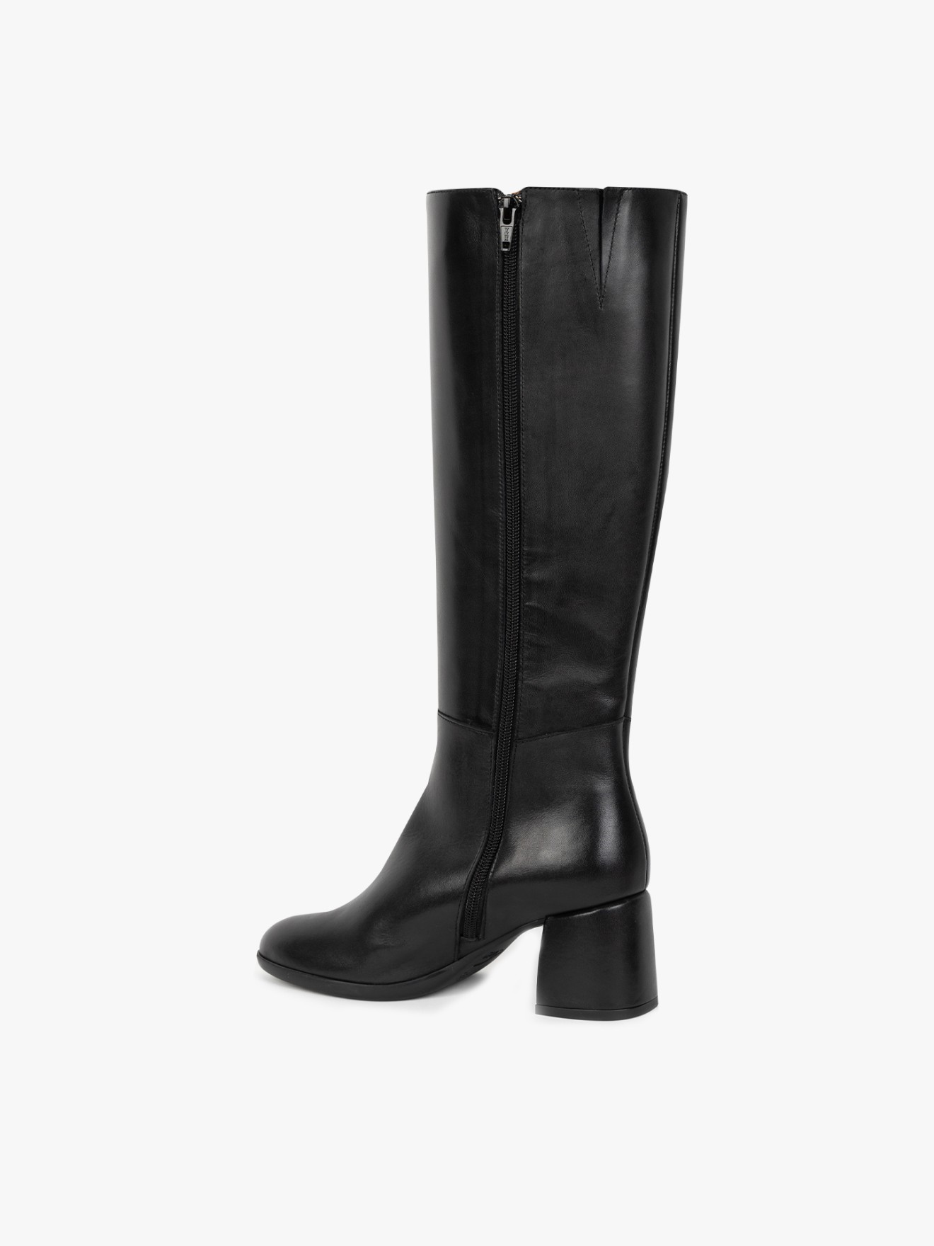 Botas de Cano Alto em Pele
