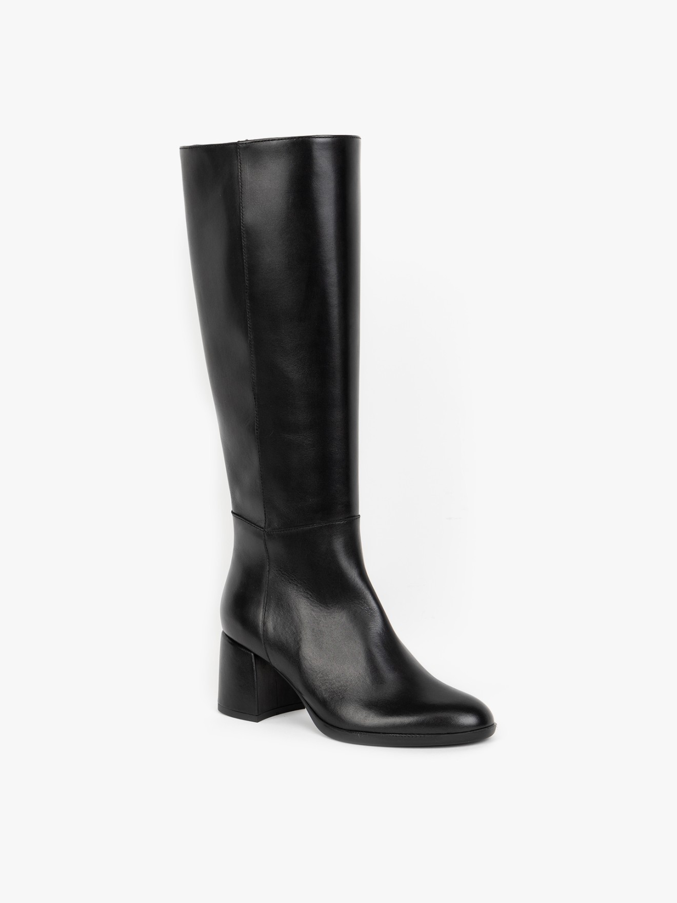 Botas de Cano Alto em Pele